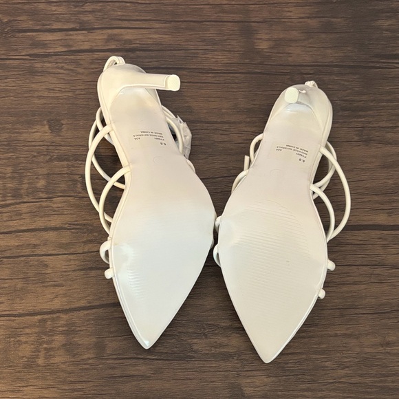 white heels shoes size 5.5 - Picture 4 of 5